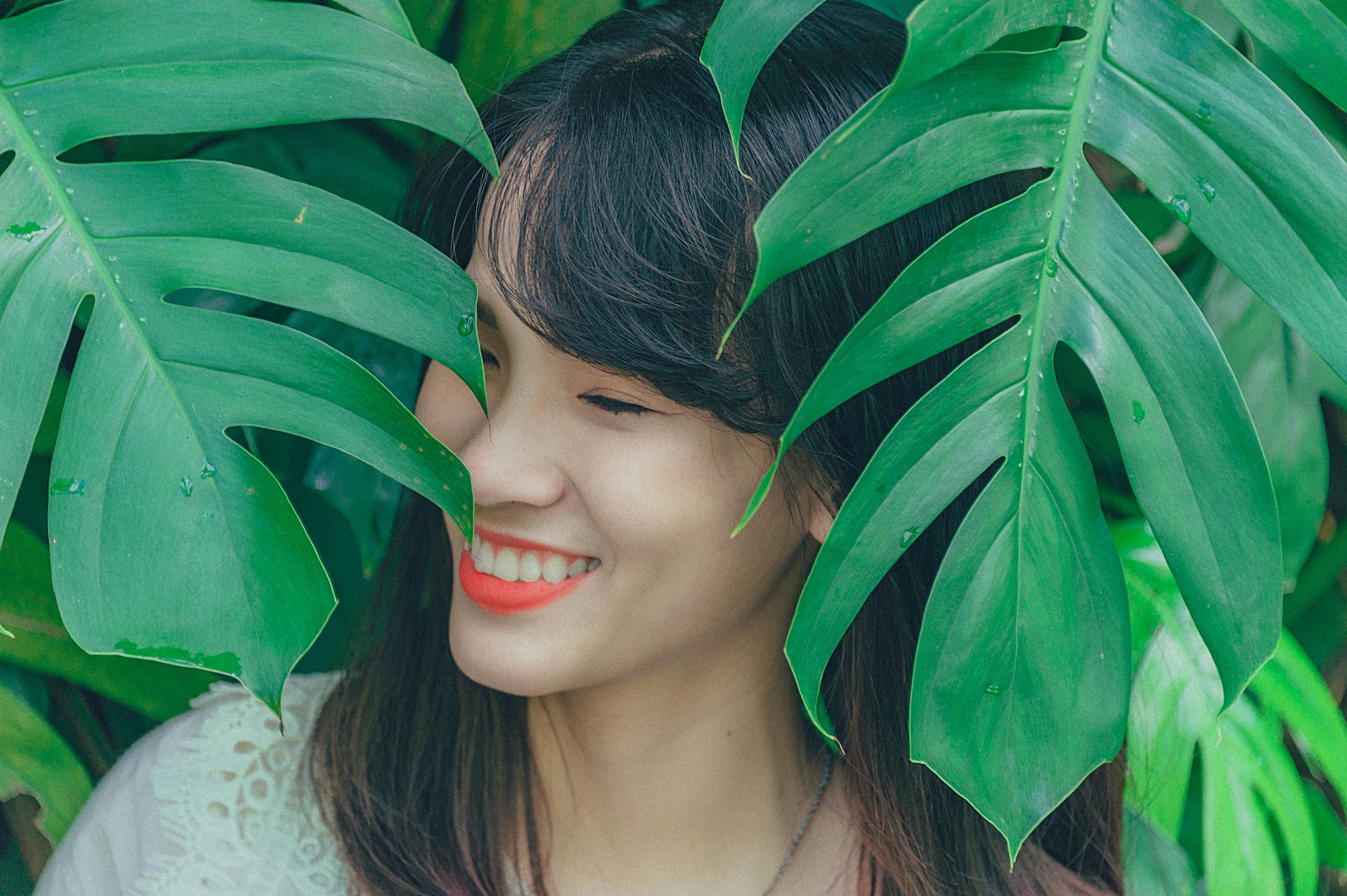 婆婆照顾植物儿媳