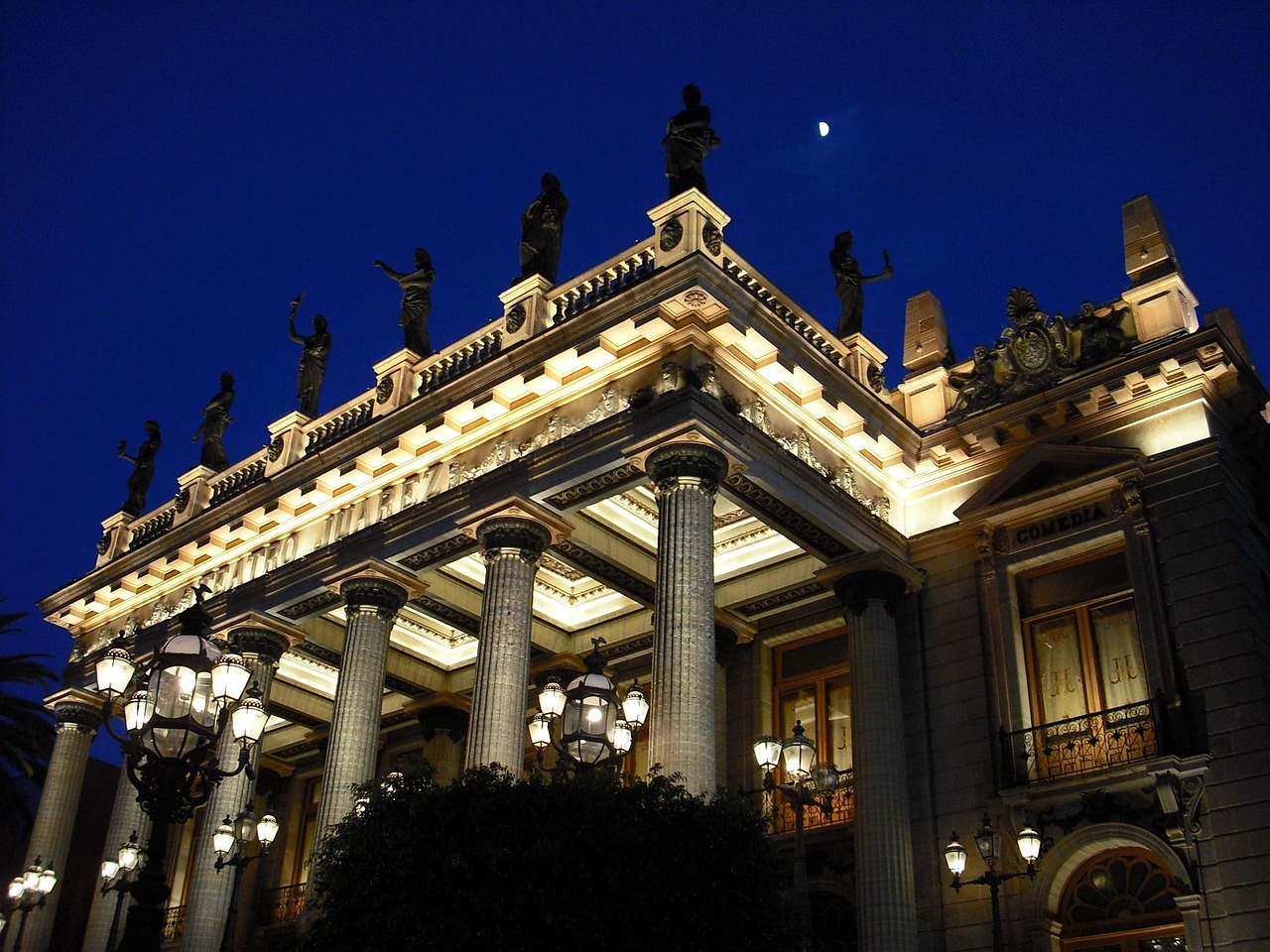 鸟巢夜景之美